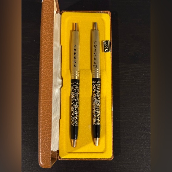 Vintage Arpege Chanel No 5 Perfumed Ink Pens 14 kt Gold Filigree Set with Case - Picture 2 of 3
